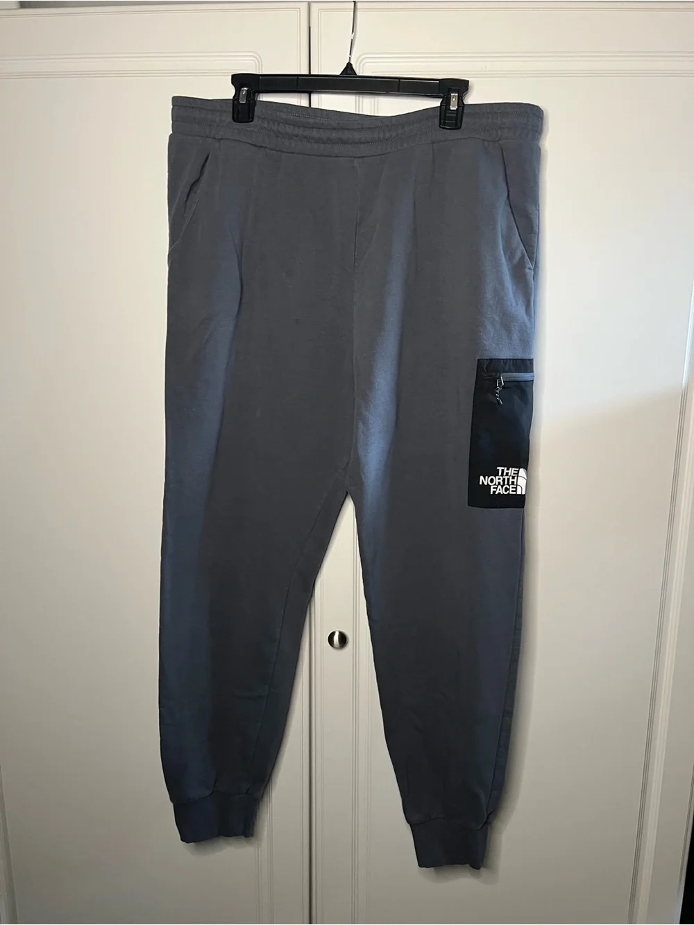 The North Face Cargo Jogger Sweatpants Utility Pocket